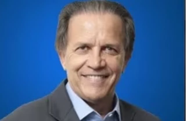 OPOSIÇÃO ENSAIA O DISCURSO DE CAMPANHA -  Manoel Afonso
